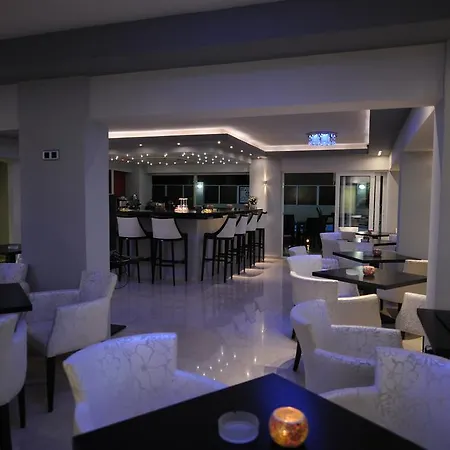 Ialysos City Hotel 이알리소스